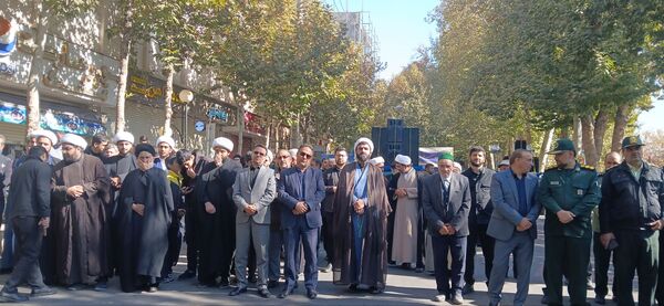 حضور پرشور مردم در راهپیمایی ۱۳ آبان طرقبه