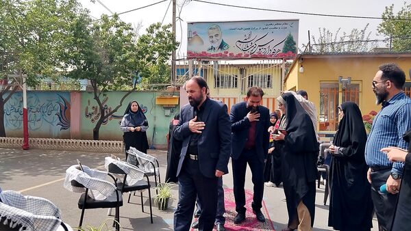 گرامیداشت روز معلم در مدرسه شاهد شهید سلطانی ناحیه ۱کرج 