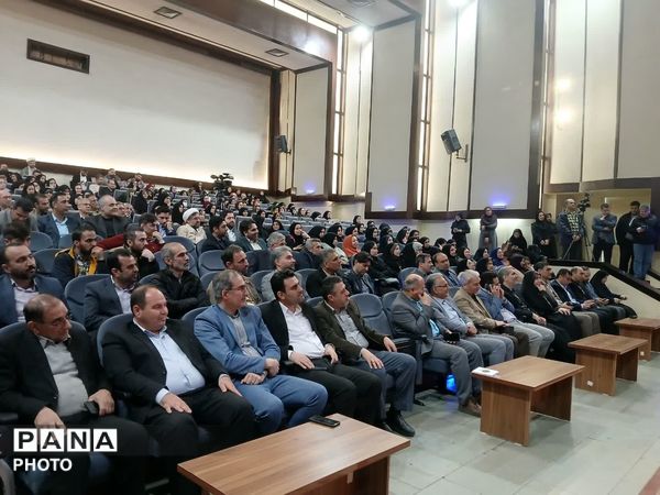 گرامیداشت هفته امور تربیتی و تربیت اسلامی در گلستان