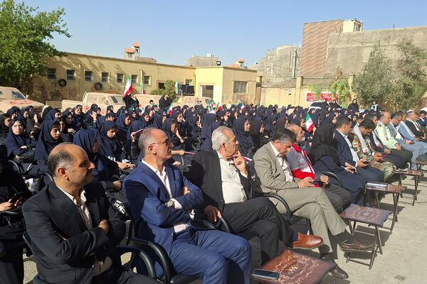 زنگ آغاز سال تحصیلی جدید در مدارس نواخته شد