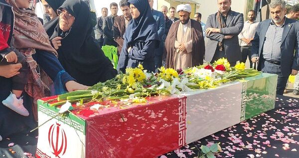 تشییع پیکر مطهر شهید گمنام میهن در مدارس لنگرود 