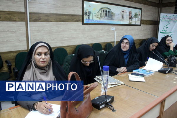 کارگاه آموزشی دانش‌افزایی تربیت مدرس آموزش خانواده آموزش و پرورش استان بوشهر