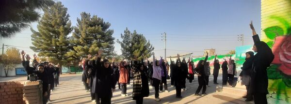 صبحگاه دبیرستان دخترانه دوره اول پروین اعتصامی  روستای انداد