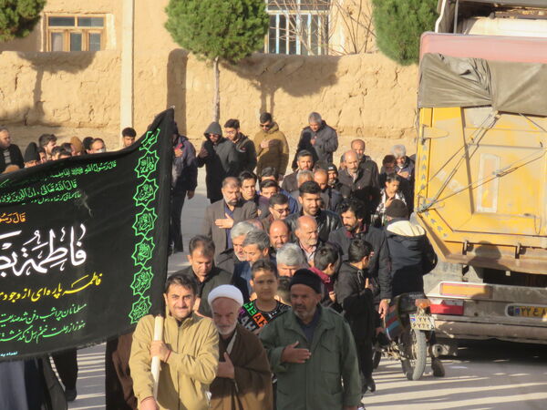 اجتماع و دسته روی عزاداران علوی در شهر درق برگزار شد