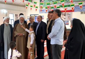 اقامه نماز جماعت در مدارس، گامی در مسیر تربیت معنوی دانش‌آموزان است