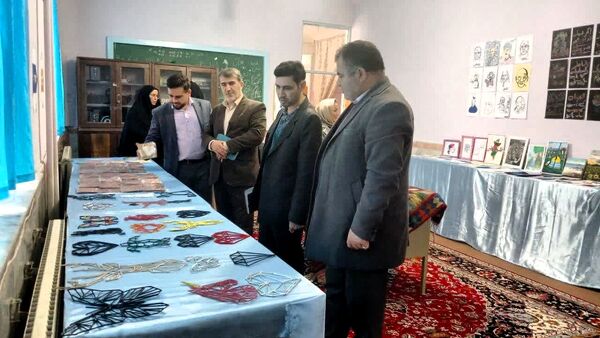 برگزاری نمایشگاه هفته هنرهای مدرسه (ماها) در آموزشگاه نمونه دولتی فدک فاروج