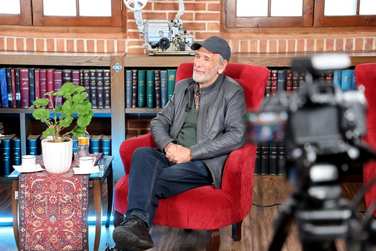 همه انسان‌ها ایفاگر نقش زندگی خود هستند