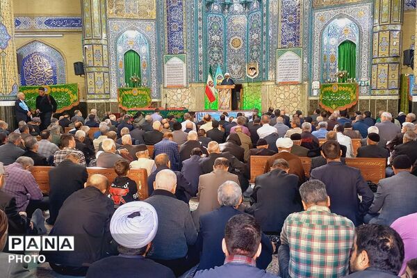 اقامه نماز جمعه ورامین در مسجد صاحب‌الزمان(عج)
