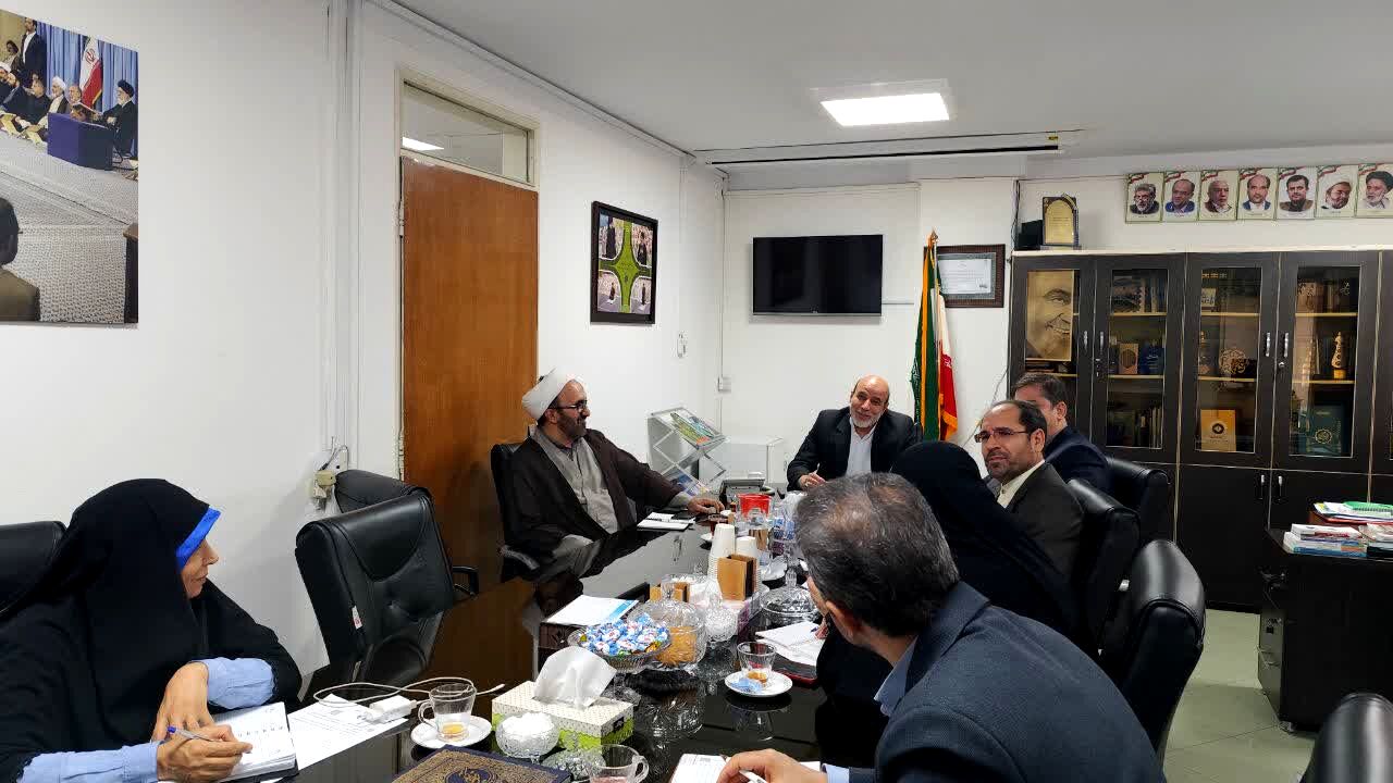 ترویج و تعمیق فرهنگ اقامه نماز در میان نسل نو برای پیشگیری از آسیب‌های اجتماعی یک ضرورت است