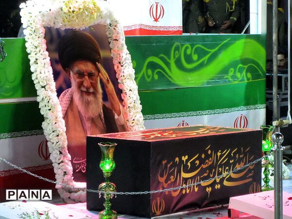 مراسم گرامیداشت آقای شهید ایران و یادبود شهدای شهرستان فلاورجان در اردوگاه شهید بهشتی اصفهان