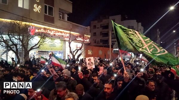 حضور پرشور مردم انقلابی نیشابور در سومین روز از عزای سالار شهیدان انقلاب اسلامی 