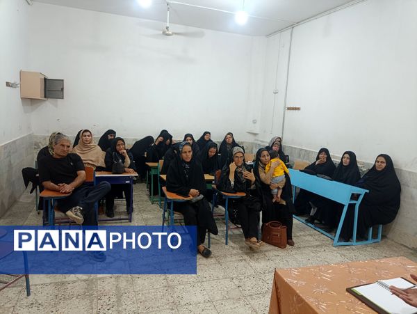 اولین جلسه هم اندیشی اولیا و مربیان در دبستان شهید پسندیده فدافن