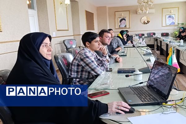 آیین تجلیل از دانش‌آموزان فعال ناحیه ۵ مشهد