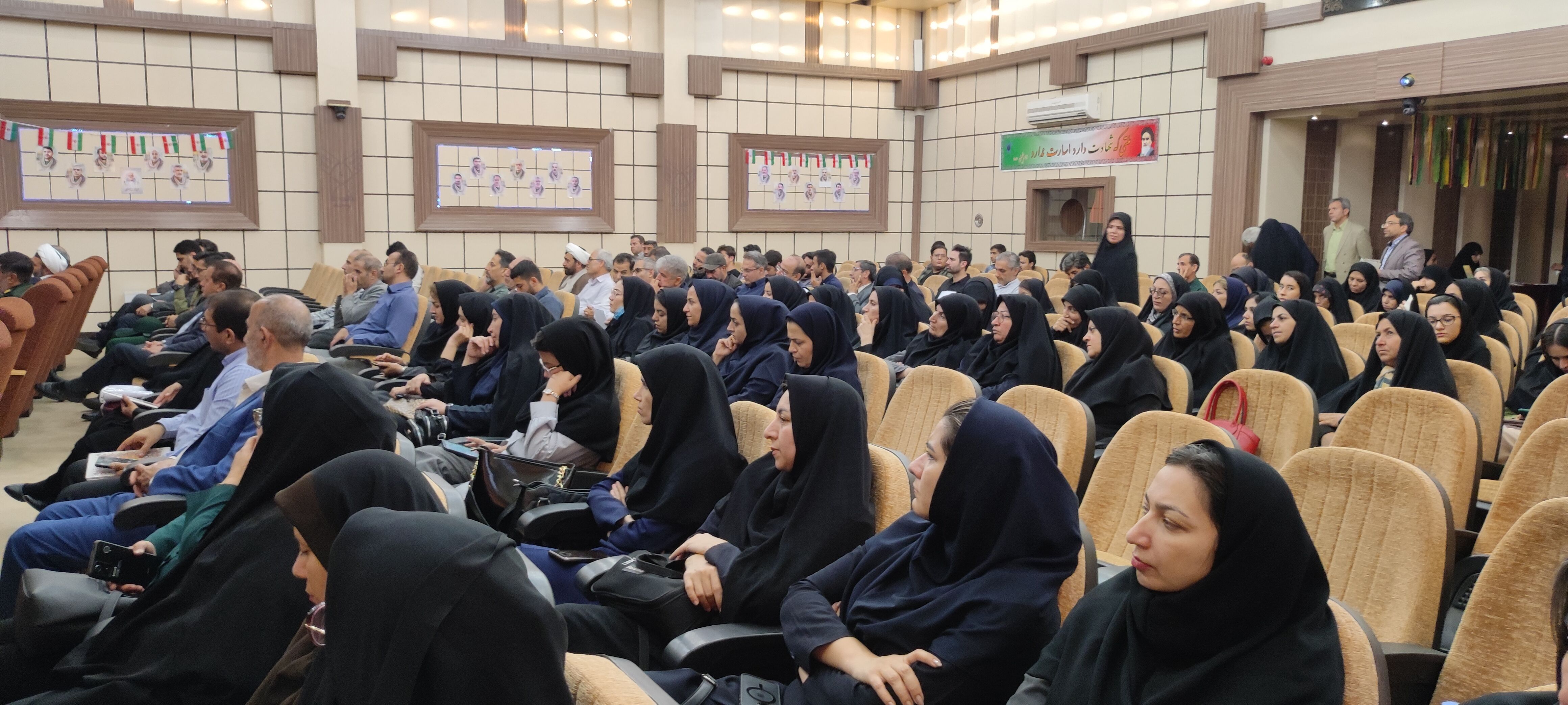 یادواره ۳۰۰۰ شهید خراسان شمالی و۶۴۴ شهید شیروان در دانشگاه آزاد اسلامی شهرستان شیروان