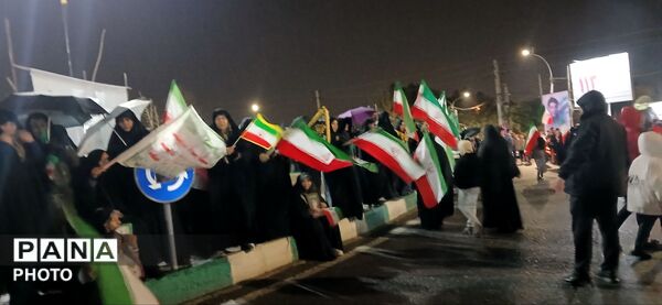 همه برای ایران جمع می‌شوند 