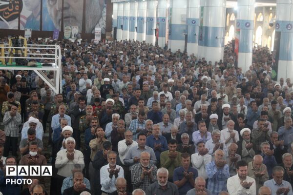 نماز جمعه امروز کرمان از نگاه دوربین