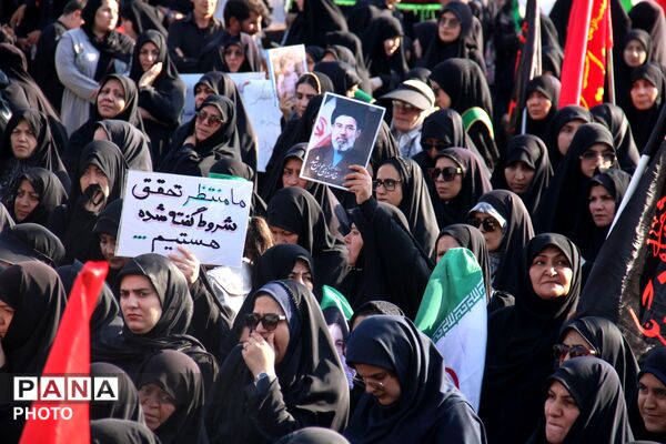 تجمع پرچمداران حسینی همدان در ماه محرم