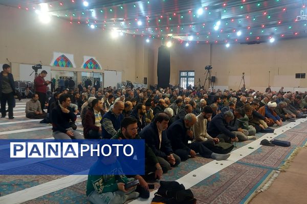 تقدیر از برگزیدگان پویش دانش‌آموزی در نماز جمعه باشکوه پیشوا