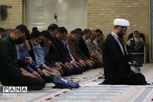 تجلیل از معلمان در مصلی صفادشت
