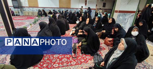 مراسم جشن انقلاب اسلامی در مسجد مسلم بن عقیل شهرستان شیروان