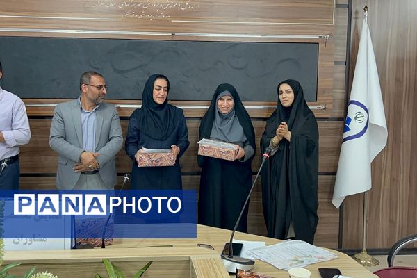 مراسم تجلیل از مشاوران مدارس ملارد در اردوگاه شهید محمد منتظری