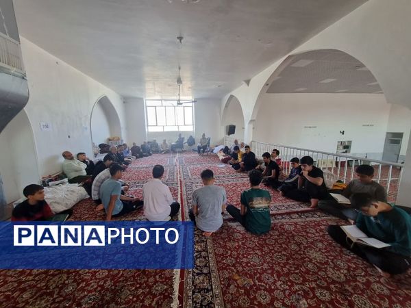 حلقه‌های صالحین اعتکاف در شهرستان خلیل‌آباد 