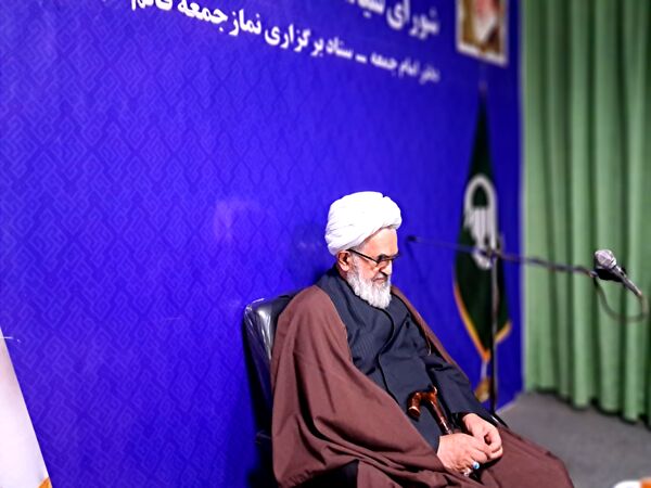 گرامیداشت هفته سواد‌آموزی در شهرستان قائمشهر