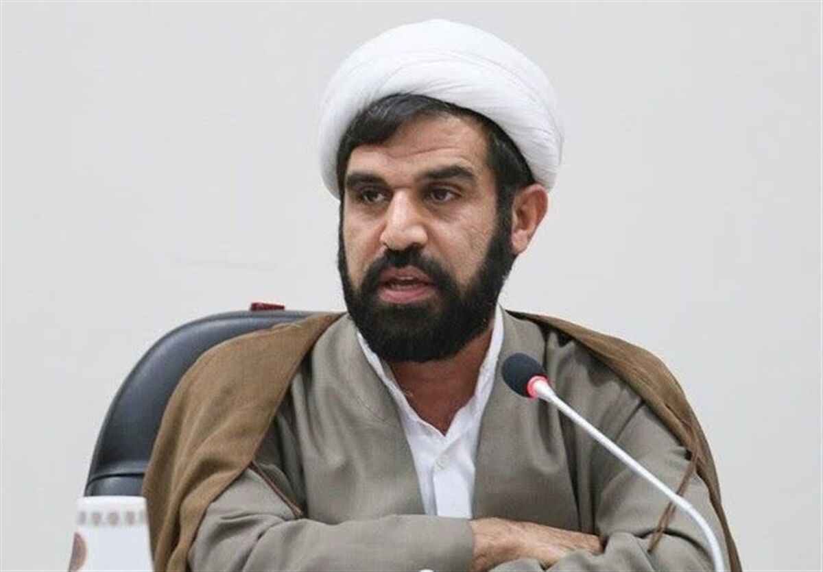 مسئولان به تقویت وحدت ملی کمک کنند/ دامن زدن به اختلافات سلیقه ای،خیانت به کشور است