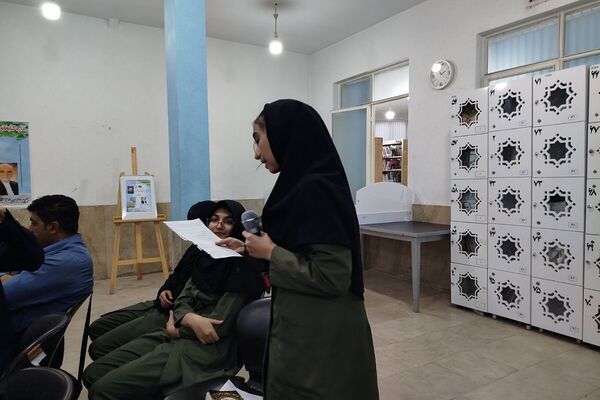  نشست نقد و بررسی کتاب در کتابخانه عمومی علامه امینی 