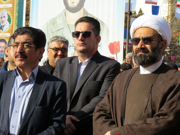 نواختن زنگ انقلاب و گرامیداشت سالروز ورود رهبر شهرستان بجنورد 