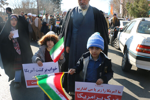 جلوه‌های حضور نوجوانان در راهپیمایی شکرانه پیروزی غزه