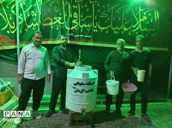 ایستگاه صلواتی صاحب الزمان در روستای نقاب میزبان عزادارن حسینی می شود