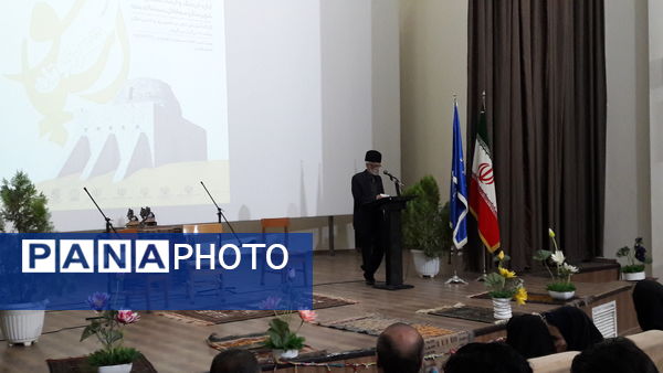 اختتامیه سومین جشنواره استانی شعر کوتاه اسپاخو در شهرستان سملقان