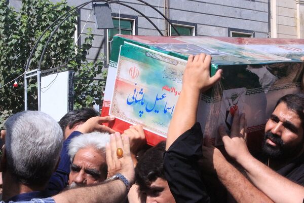 تشییعی که بهارستان را یکپارچه عزادار و مفتخر کرد