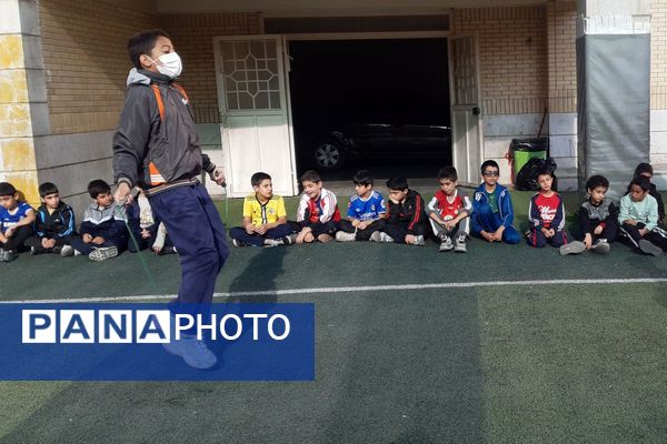 المپیاد ورزشی در دبستان شاهد حیات ناحیه 3 شیراز