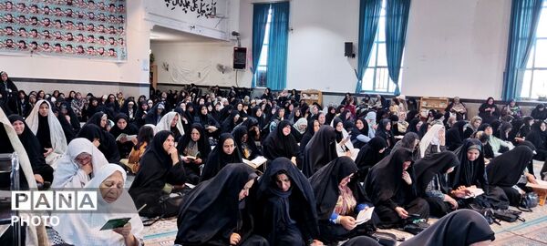  مراسم پرفیض دعای عرفه در مسجد قدس نیشابور
