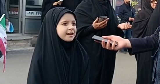 من ایرانی‌ام و پشت کودکان فلسطین ایستاده‌ام/ فیلم