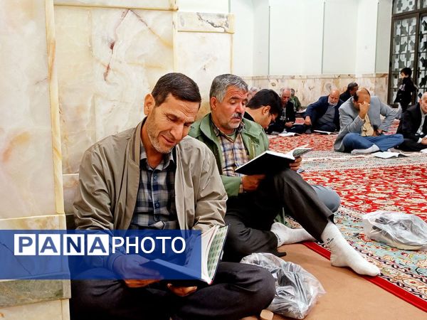 قرائت دعای کمیل در کاشمر