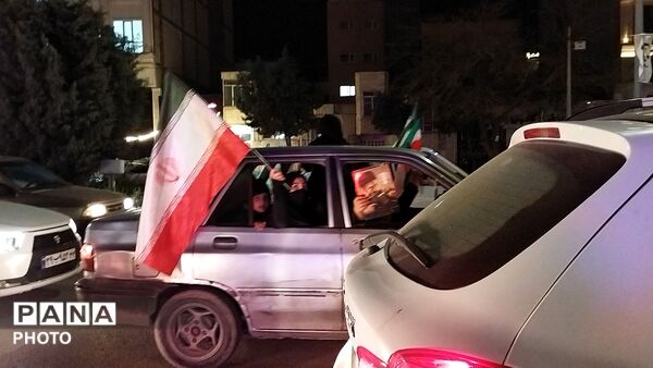راهپیمایی ها در نیشابور همچنان ادامه دارد 