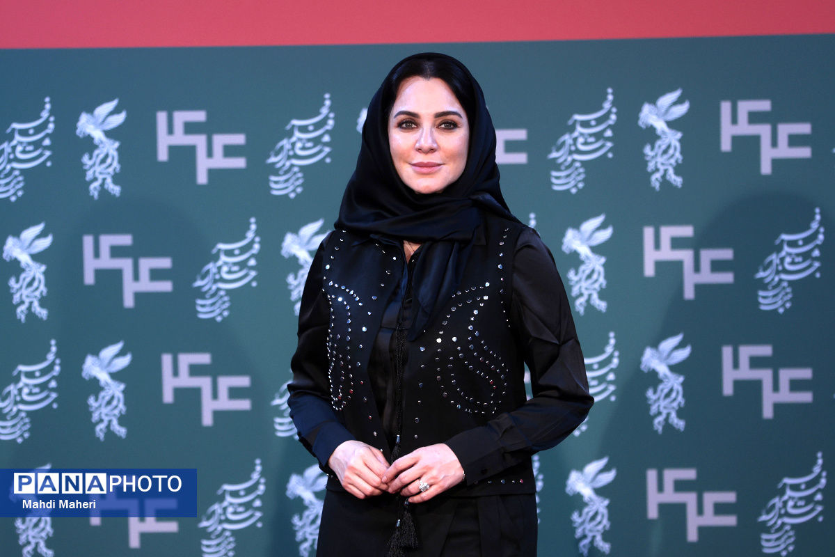 فرش قرمز فیلم «سرزمین فرشته‌ها» با حضور سلاف فواخرجی بازیگر عرب