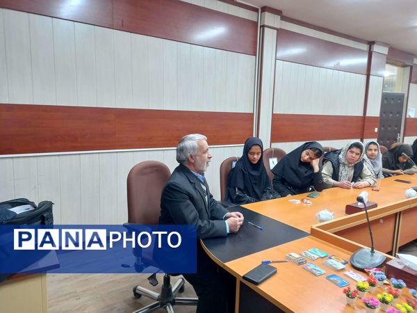 برگزاری جلسه هم اندیشی خبرنگاران پانا و آزمون خبرنویسی در خلیل آباد