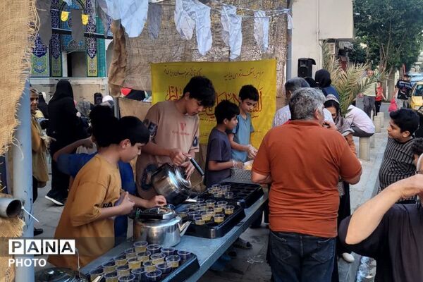 نوجوانان،خادمان جشن ولایت در مسجد جامع صاحب الزمان عج کاووسیه