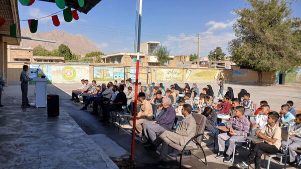 جشن جوانه ها در دبیرستان نمونه دولتی شهید حاج قاسم سلیمانی بن 