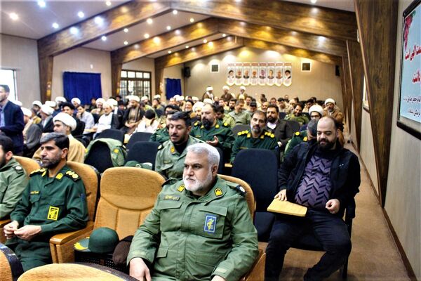 تجلیل از خادمان و فرهنگ‌یاران نماز در قم