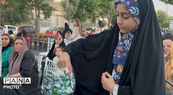 حضور باشکوه مردم کرج در مهمانی کیلومتری غدیر