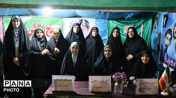  شور و نشاط دانش‌آموزی در موج اجتماع مردمی پاکدشت