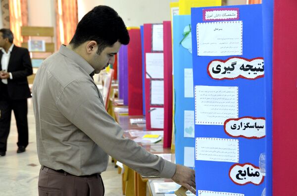 افتتاح نمایشگاه پژوهش های دانش آموزی در چارچوب جشنواره جابر بن حیان 