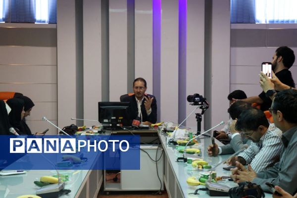 نشست خبری اتاق کنترل وضعیت ستاد انتخابات مشهد 