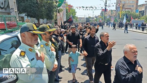 طنین نماز ظهر عاشورا در ساوجبلاغ