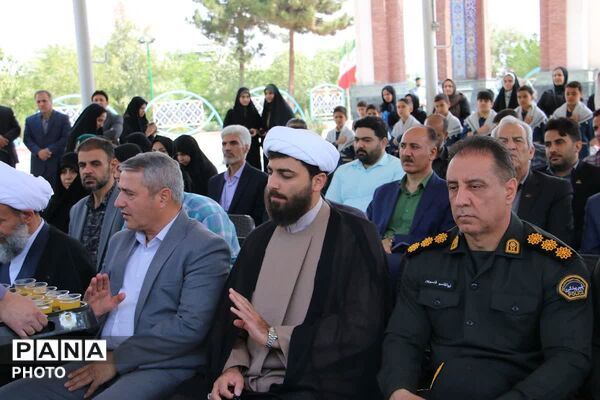 گرامی داشت مقام معلم و آئین گلباران مزار شهدای گمنام